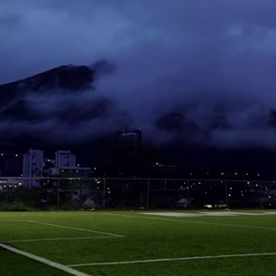 fotograma de la película Fútbol, escuela de vida