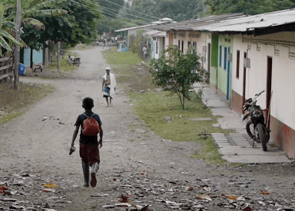 Imagen destacada de la película Niños caminantes del Chocó