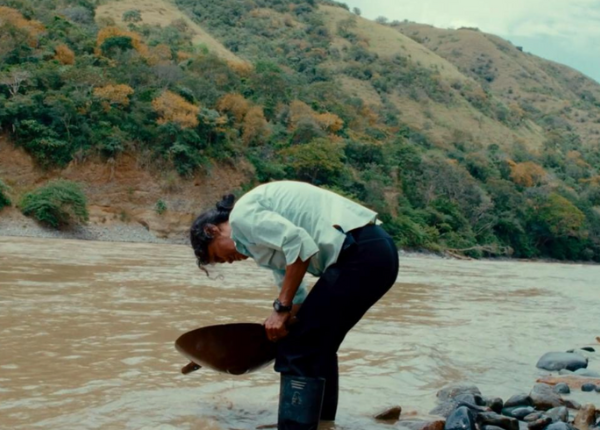 Texto de Laboratorio de Escritura para Documental MIDBO 2024. Película "Riada" Dir. Carlos Tobón Franco